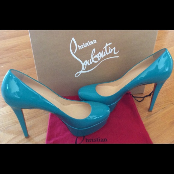 CHRISTIAN LOUBOUTIN Bianca Platform Pumps - Picture 4 of 8